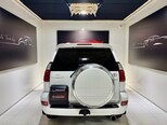 Toyota Land Cruiser Prado-5