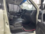 Mitsubishi Pajero-4