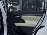 Toyota Highlander-16