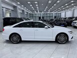 Audi A6-4