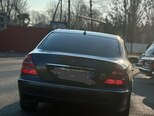 Mercedes E 220 d-4