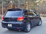 Mitsubishi Airtrek-10