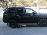 Toyota Land Cruiser Prado-5