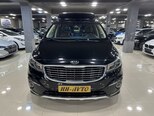 Kia Carnival-1