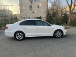 Volkswagen Jetta-3