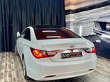 Hyundai Sonata-11