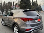 Hyundai Santa Fe-5