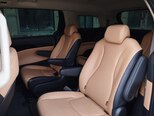 Kia Carnival-8