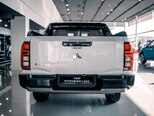 Mitsubishi L200-6