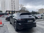Porsche Cayenne S-8
