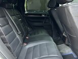 Volkswagen Touareg-10