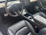 Tesla Model 3-6