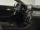 Mercedes CLA 250-12