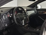 Mercedes CLA 250-11