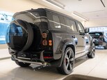 Land Rover Defender-6