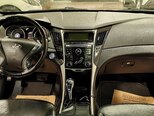 Hyundai Sonata-12
