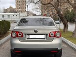 Volkswagen Jetta-2