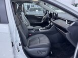Toyota RAV4-12