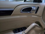Porsche Cayenne-6