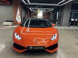 Lamborghini Huracan-1