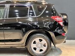 Toyota RAV4-12