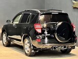Toyota RAV4-10