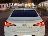 Hyundai Elantra-21