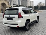 Toyota Land Cruiser Prado-5