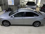 Toyota Camry-8
