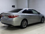 Toyota Camry-11