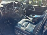 Toyota Land Cruiser-8