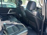 Toyota Land Cruiser-6