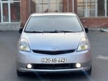 Toyota Prius-12