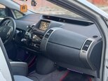 Toyota Prius-8