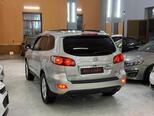 Hyundai Santa Fe-12