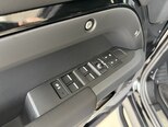 Land Rover Defender-25