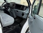 Ford Transit-11
