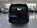 Land Rover Discovery-7