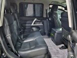 Toyota Land Cruiser-14