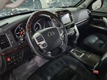 Toyota Land Cruiser-8