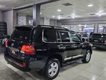 Toyota Land Cruiser-6