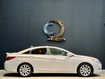 Hyundai Sonata-11