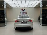 Tesla Model Y-9
