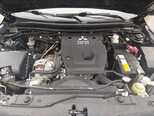 Mitsubishi L200-10