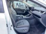 Toyota RAV4-12