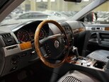 Volkswagen Touareg-11