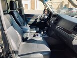 Mitsubishi Pajero-16