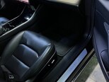 Tesla Model 3-13