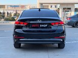 Hyundai Elantra-6