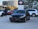 Hyundai Elantra-12